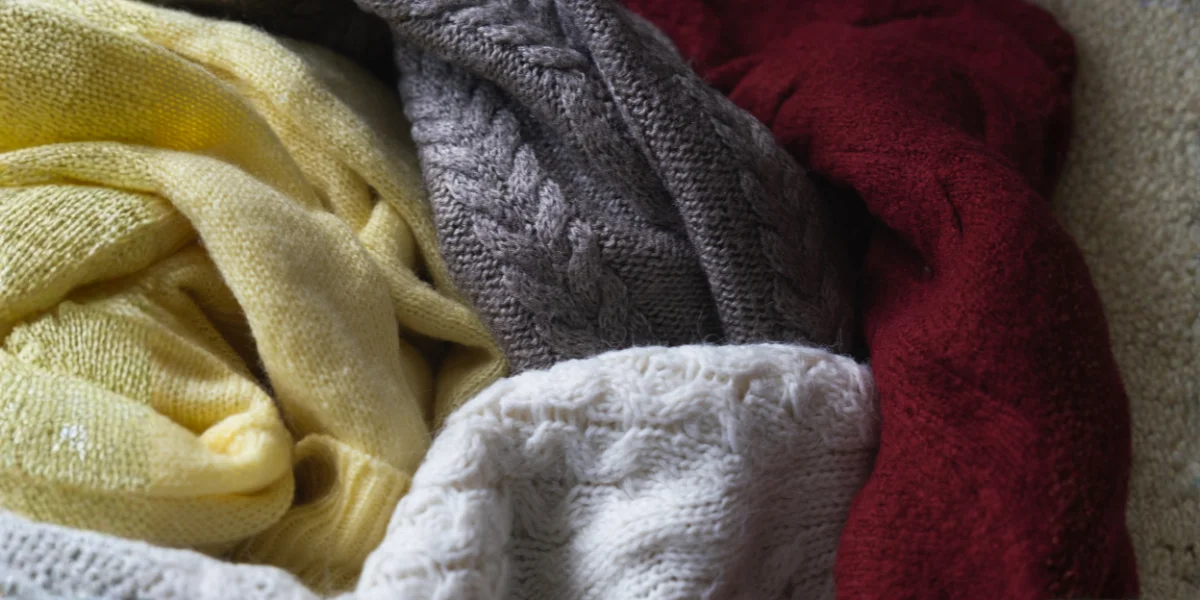 Winter Clothes Business, Garment Exporters From India, Winter Clothing Exporters, Winter Outfits, Apparel Exporters, Clothing Business, Germany Winter Clothes, Silk Appeal